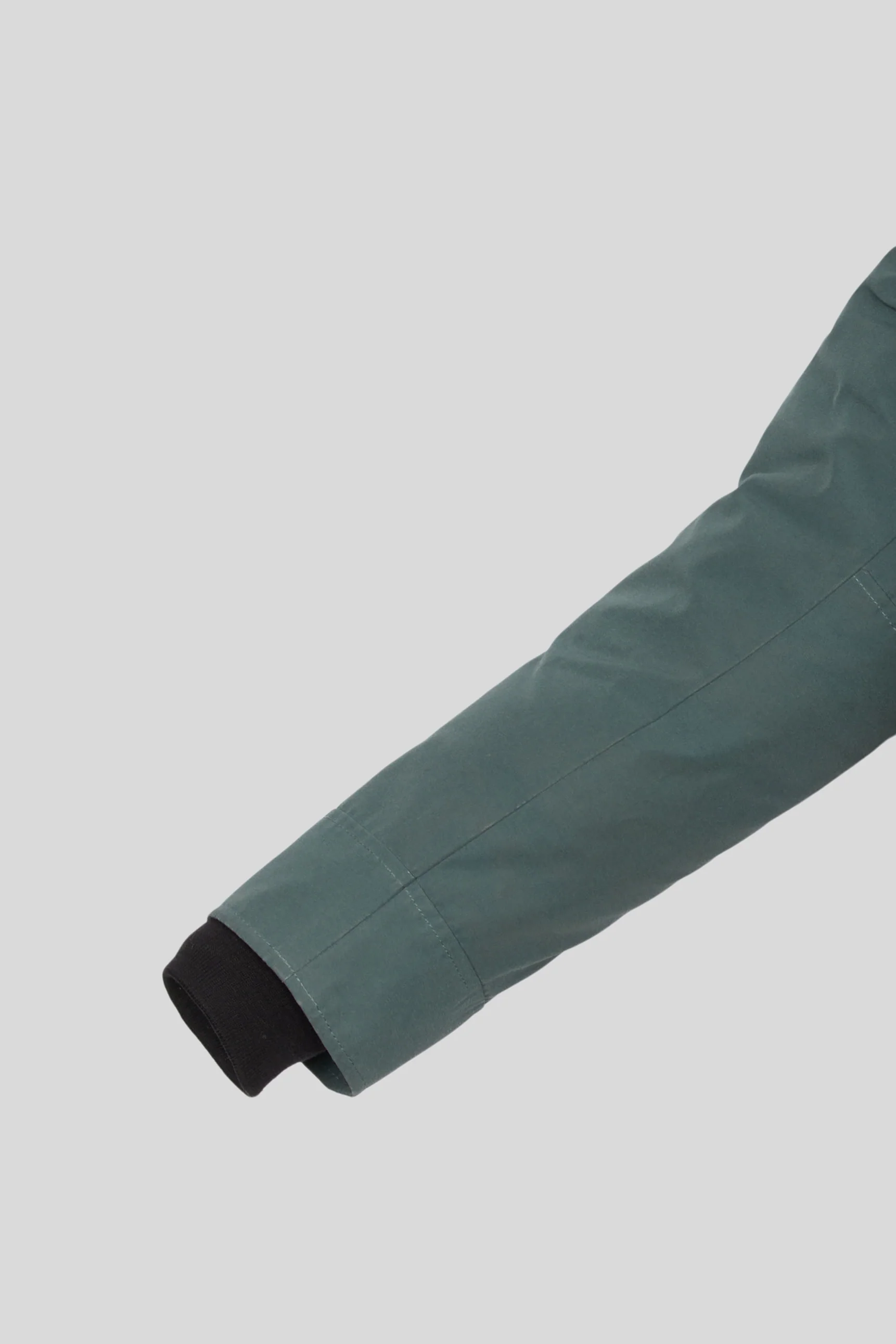 Chateau Parka - Image 3