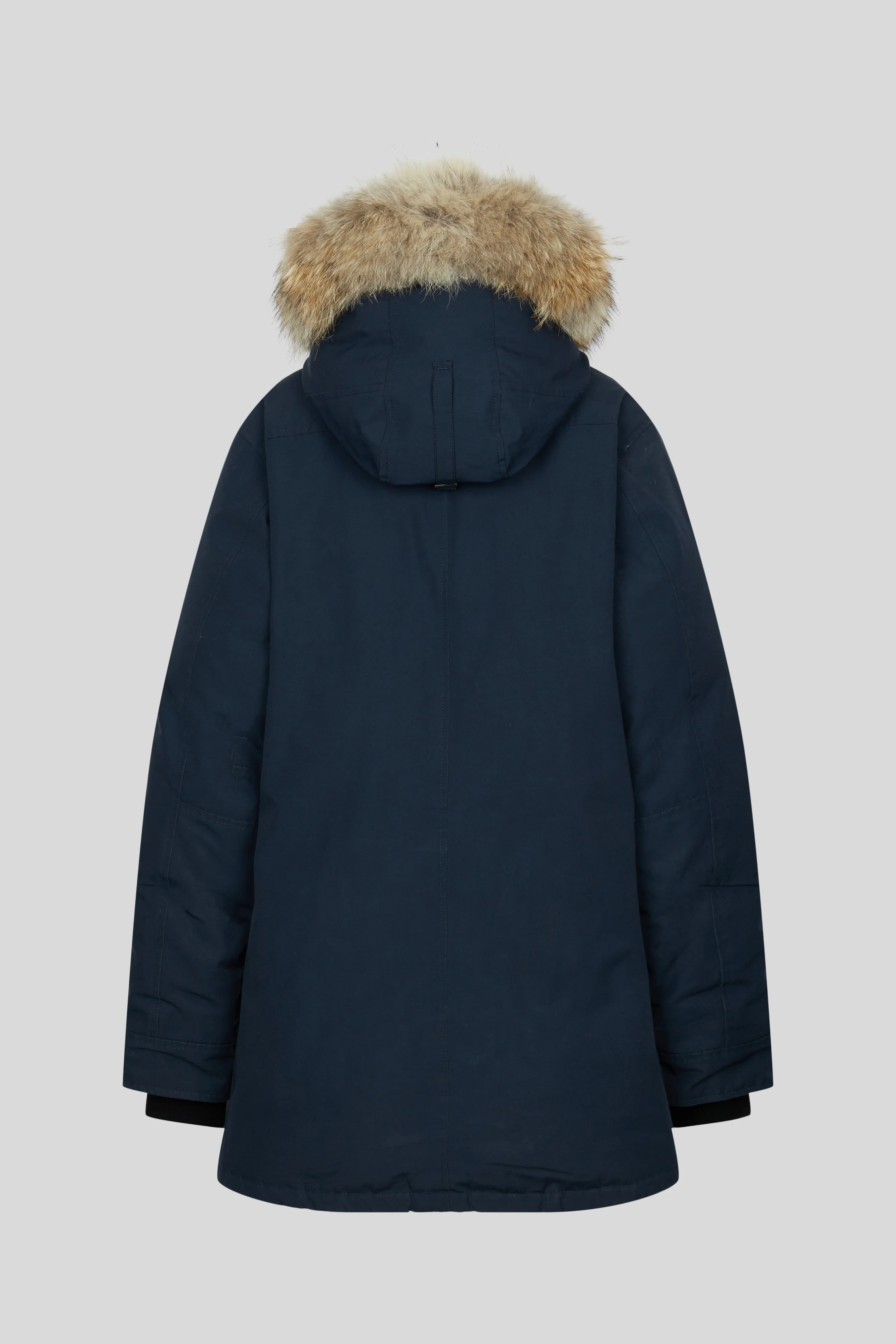 Chateau Parka - Image 2