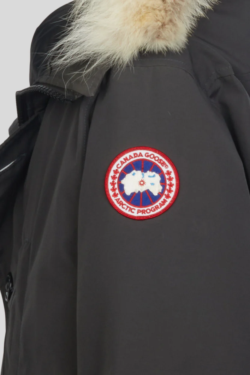 Chateau Parka - Image 4