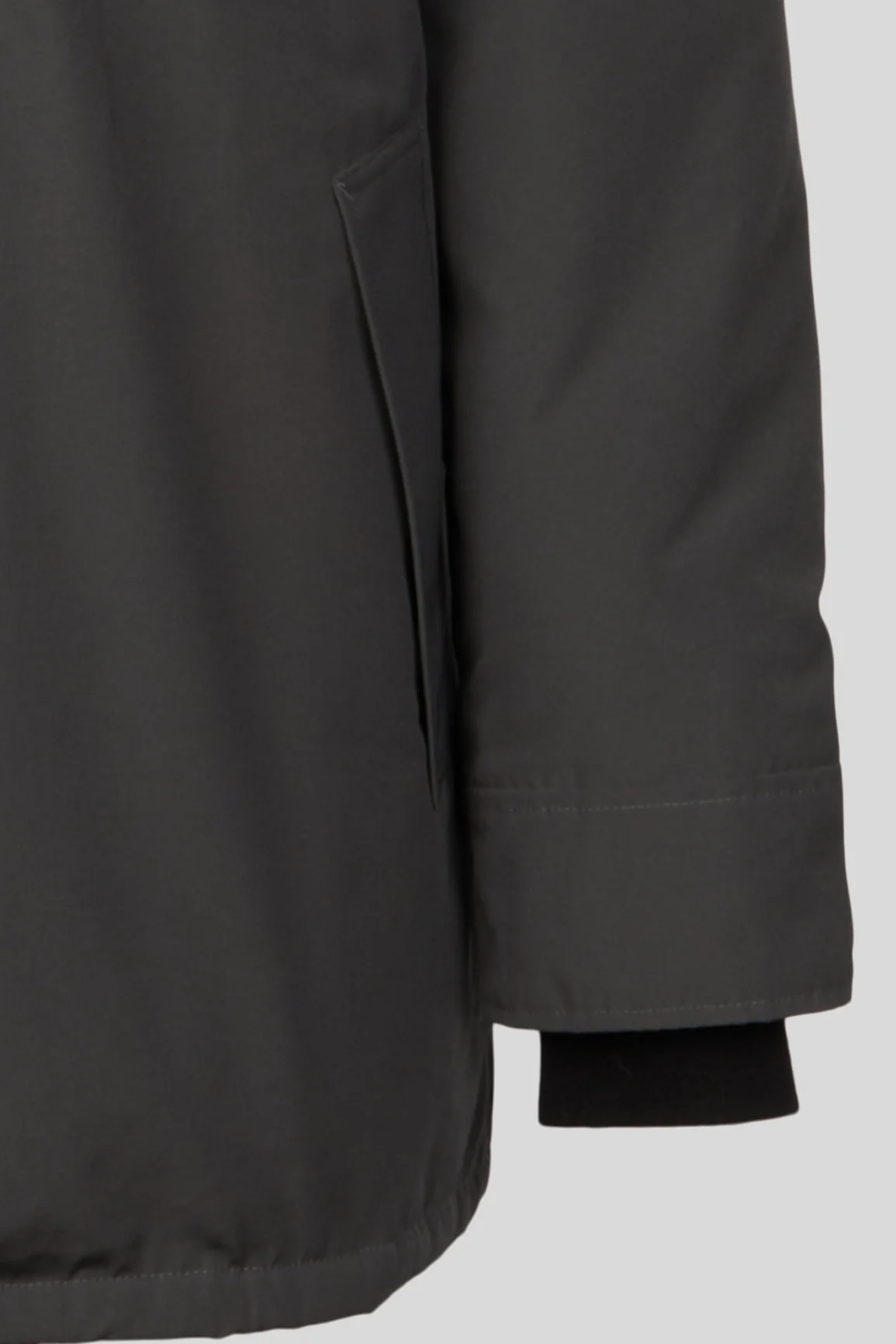 Chateau Parka - Image 3