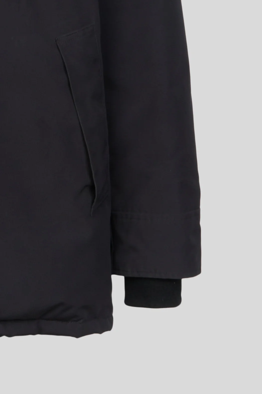 Chateau Parka - Image 3