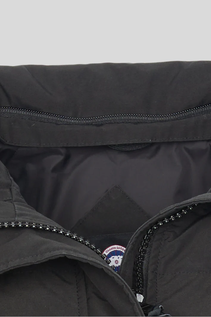 Deep Cove Bomber - Image 3