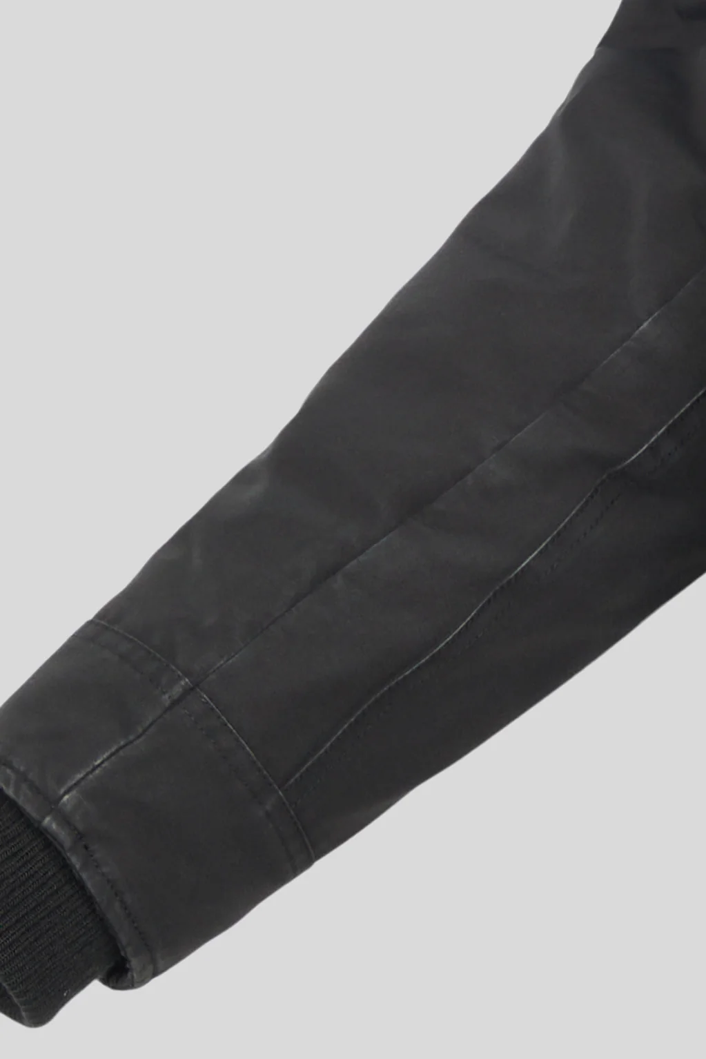Deep Cove Bomber - Image 4