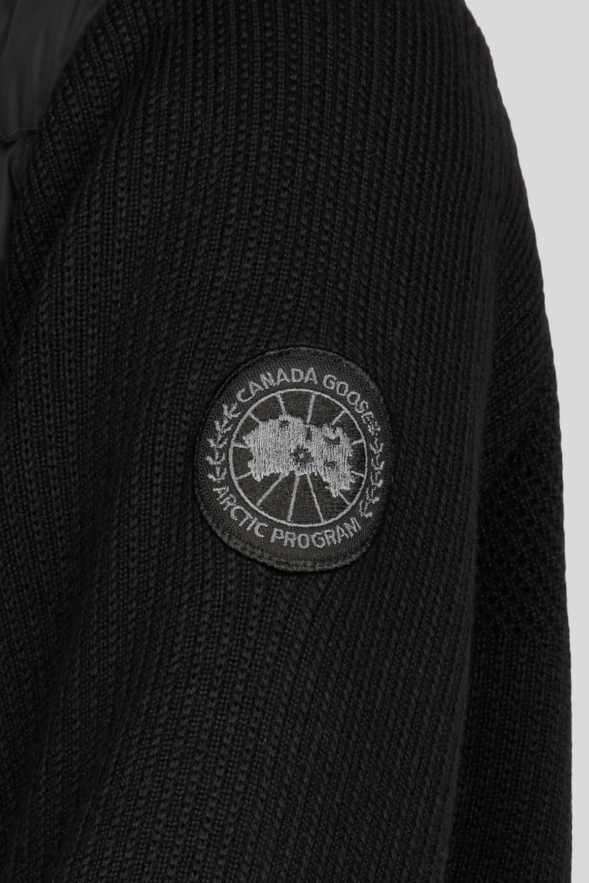 HyBridge Knit Jacket - Image 3