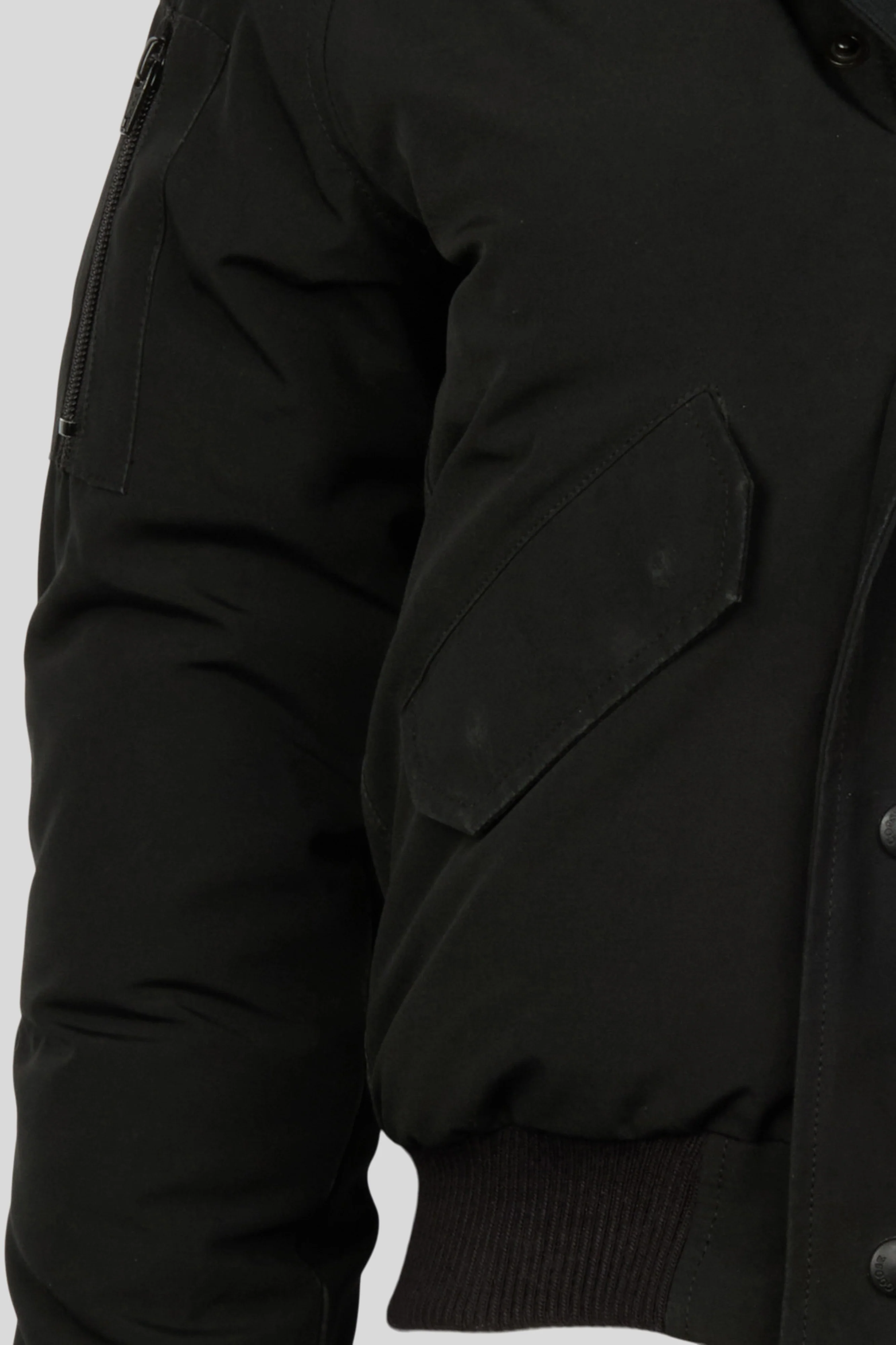 Rundle Bomber - Image 4