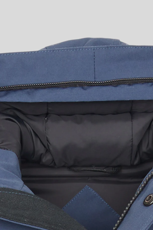 Rundle Bomber - Image 3
